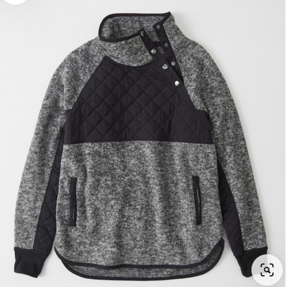 Ambercrombie Snap Fleece